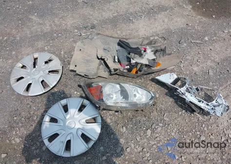 2015 Mitsubishi Mirage De z USA, uszkodzony, nr VIN ML32A3HJ8FH055975